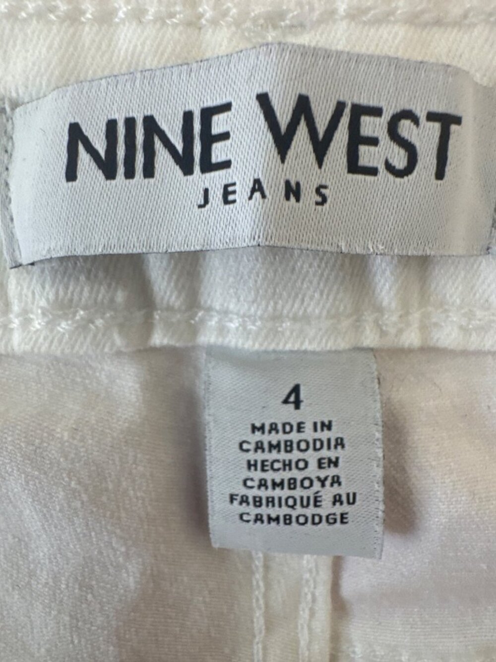 New Nine West Size 4 Gramercy Crop Jeans Slim Fit White Soft Twill Fray Cuff - Picture 4 of 13